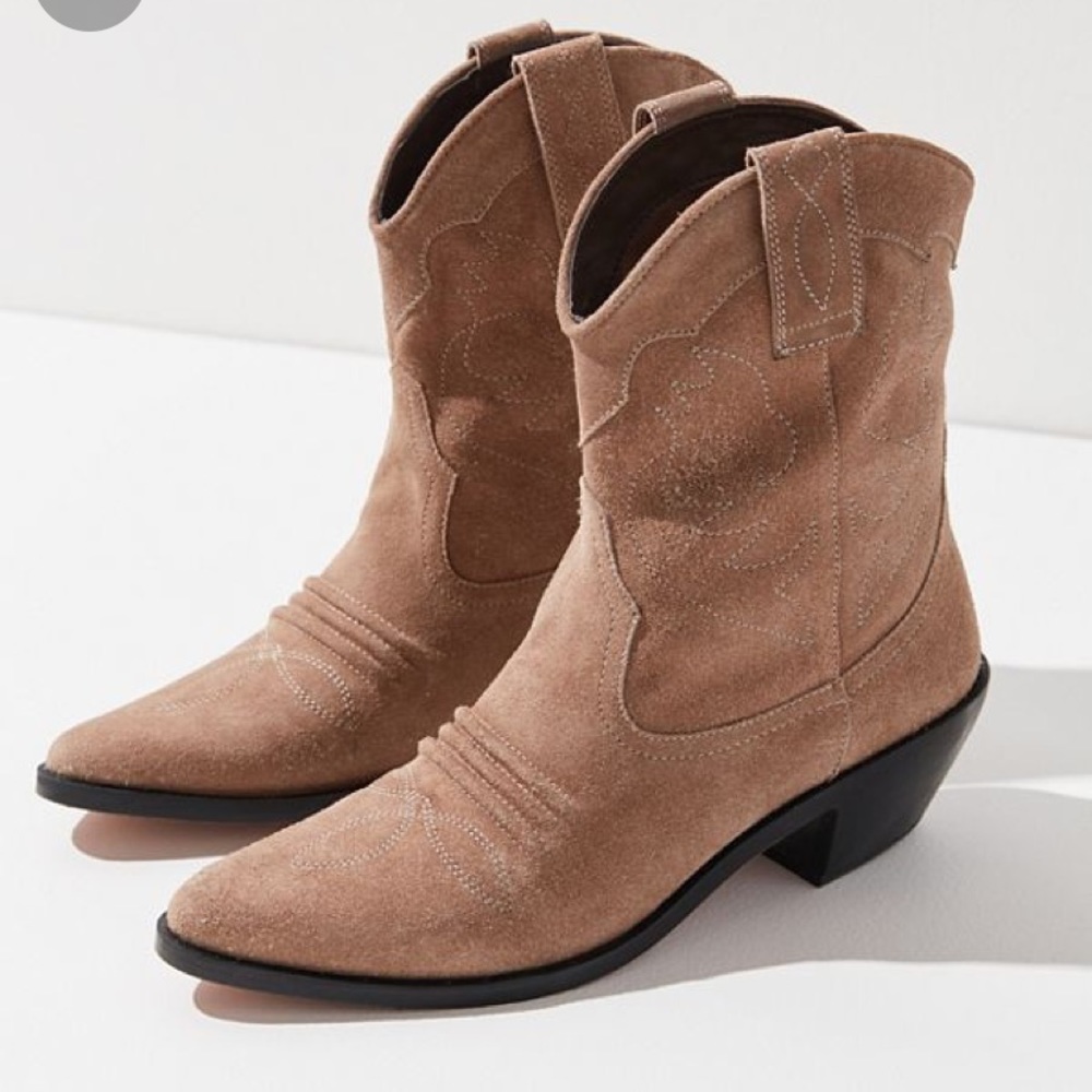 Urban outfitters Lynn cowboy boots